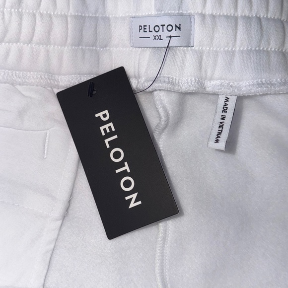 Peloton Chic Tie Dye Sweat Shorts — XXL - Picture 8 of 9